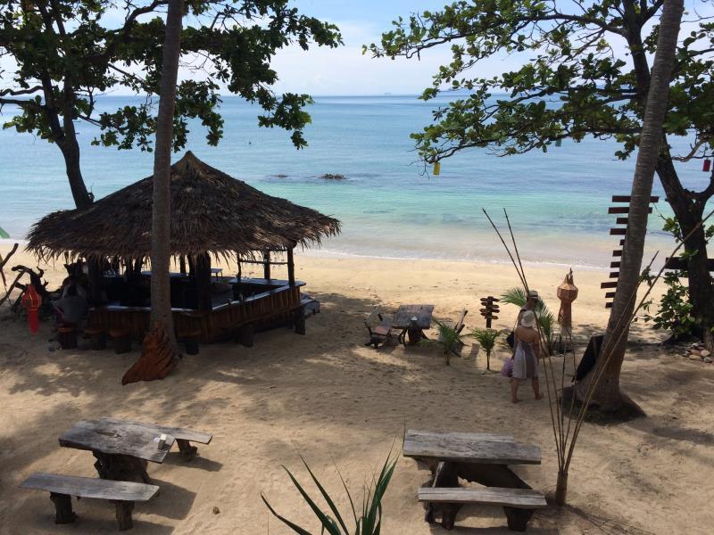Golden Pearl Beach Resort Koh Jum Exterior photo